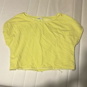 OXXO yellow lose top size small, little stain on the left shoulder